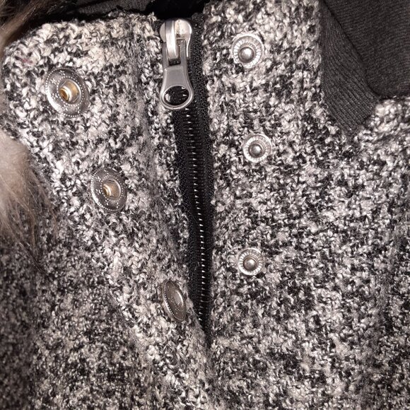 In Every Story...Women's Winter Long Coat Faux Fur Hoodie Gray Size 1X - Picture 6 of 10